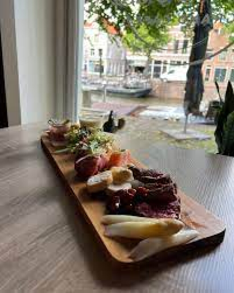 Donderdagavond 20% korting op een borrelplank